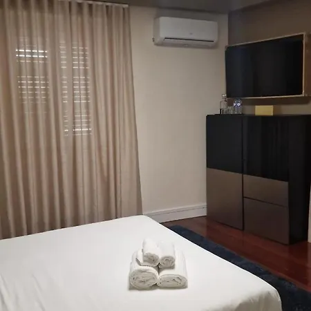 Exclusive With Private Pool, Jacuzzi&sauna - Quinta Da Fera Lisbon * Odivelas (Lisbon)
